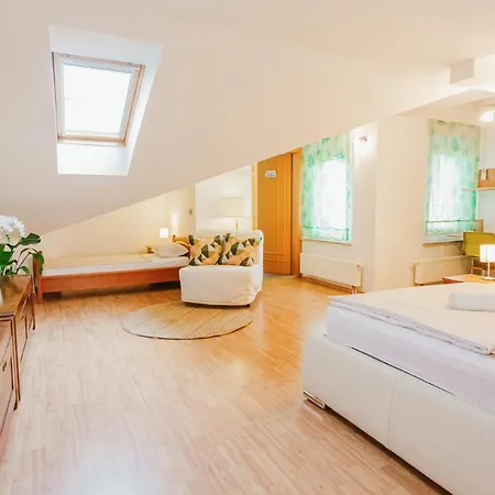 Apartma